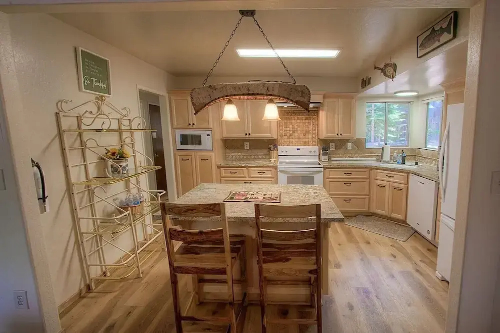 Bowers Mansion 3 Bedroom Home by Redawning