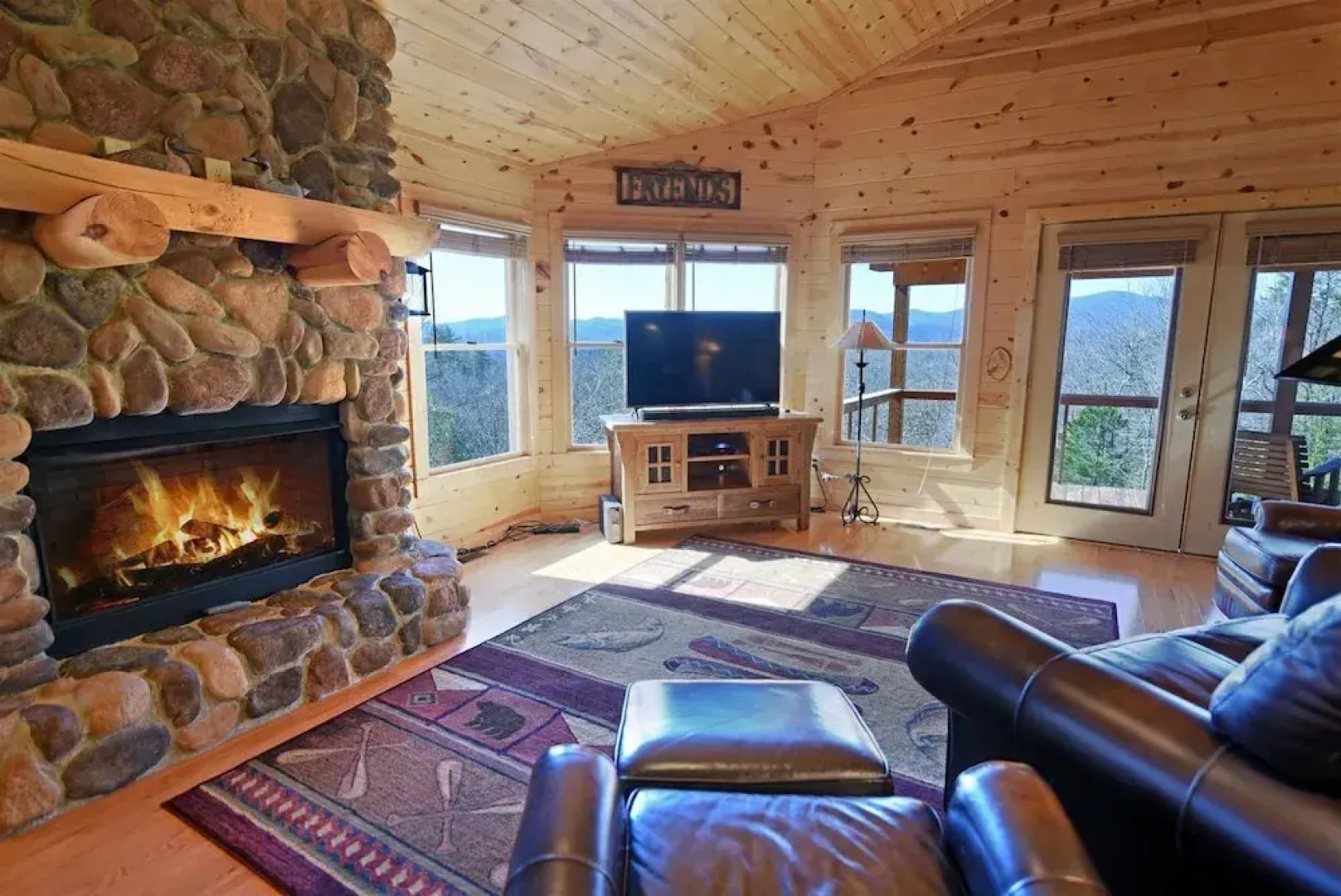 Mountain View Lodge- Blue Ridge