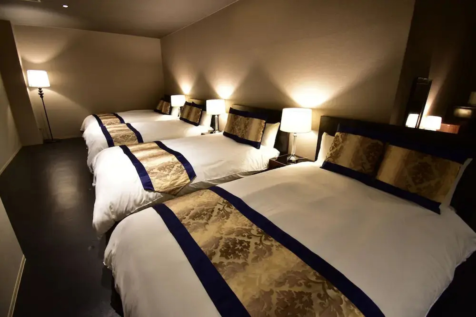 Prime Inn Shinsaibashi (Air Hotel Group)