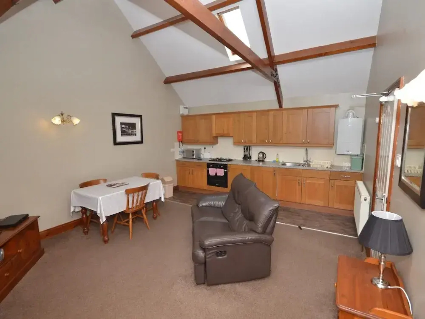 Plawsworth Aparthotel