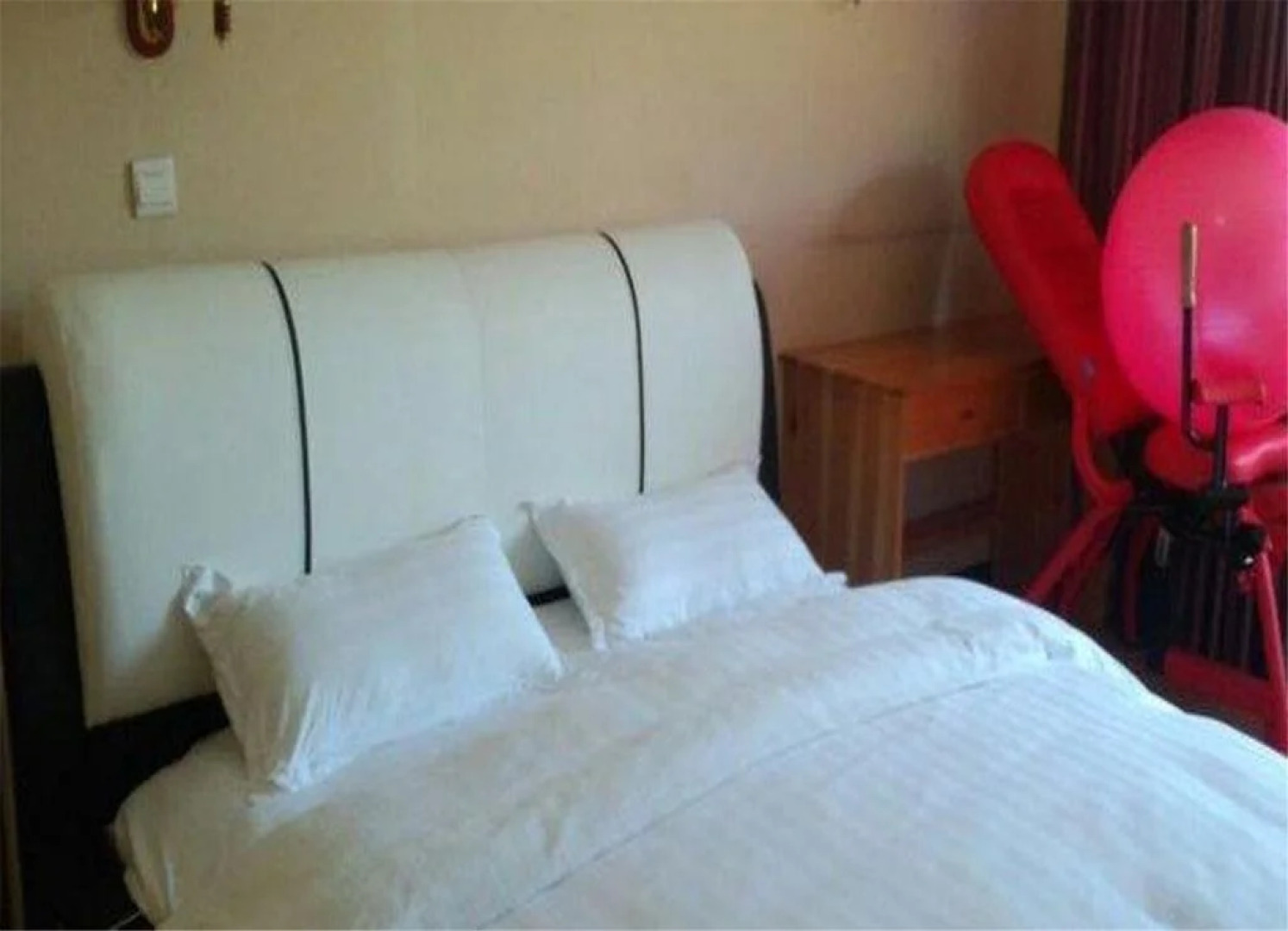 Chengde Xinhe 521 Theme Hotel