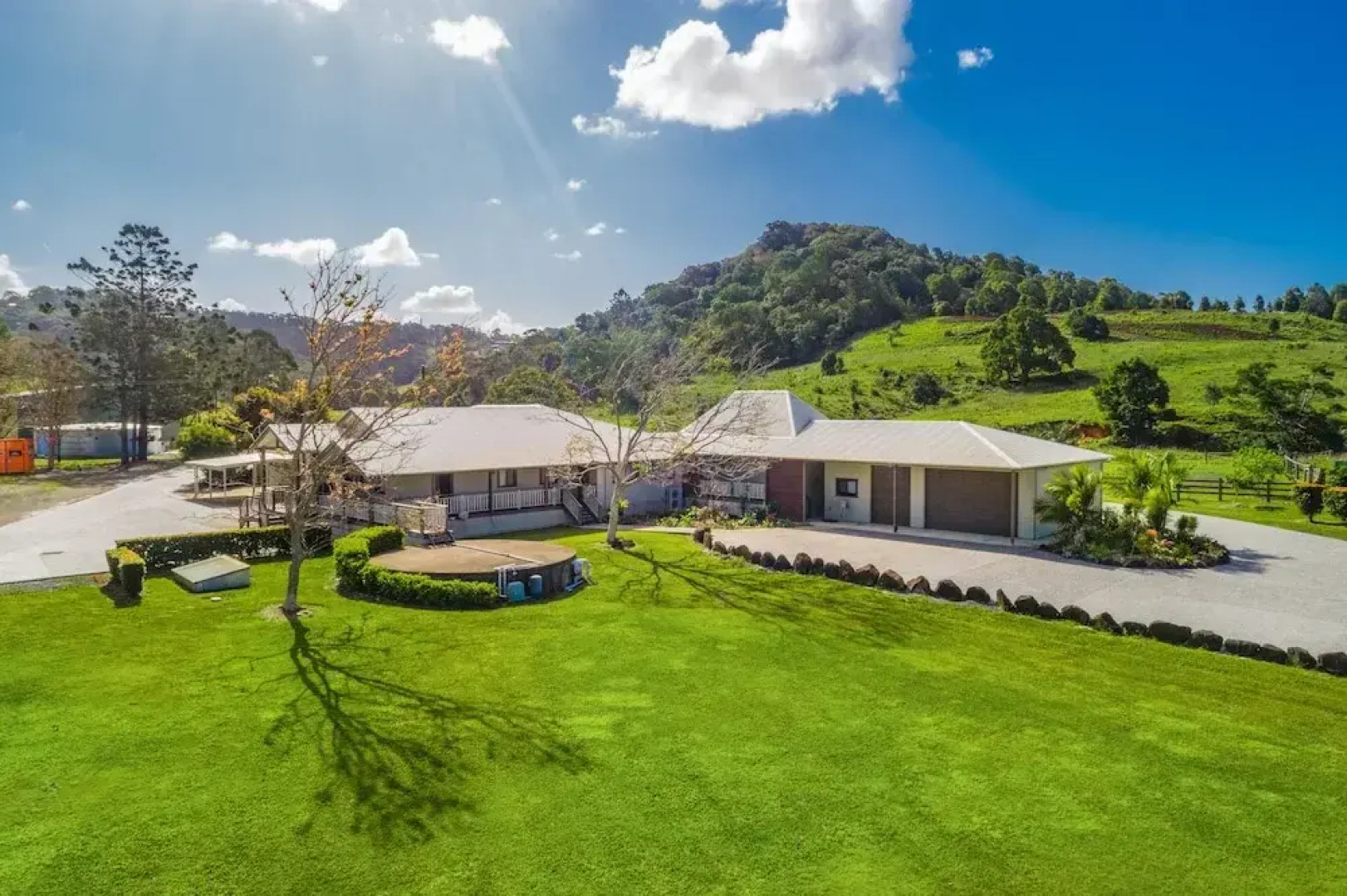 Your Luxury Escape - Midgen Flat