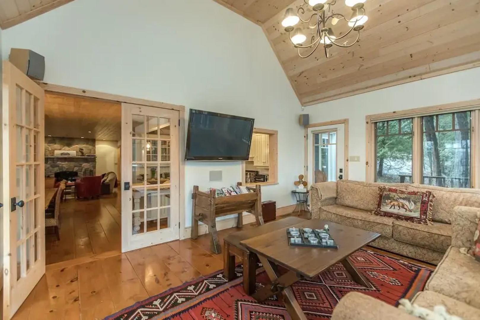 Fabulous Lake Muskoka Cottage & Boathouse~the perfect retreat!