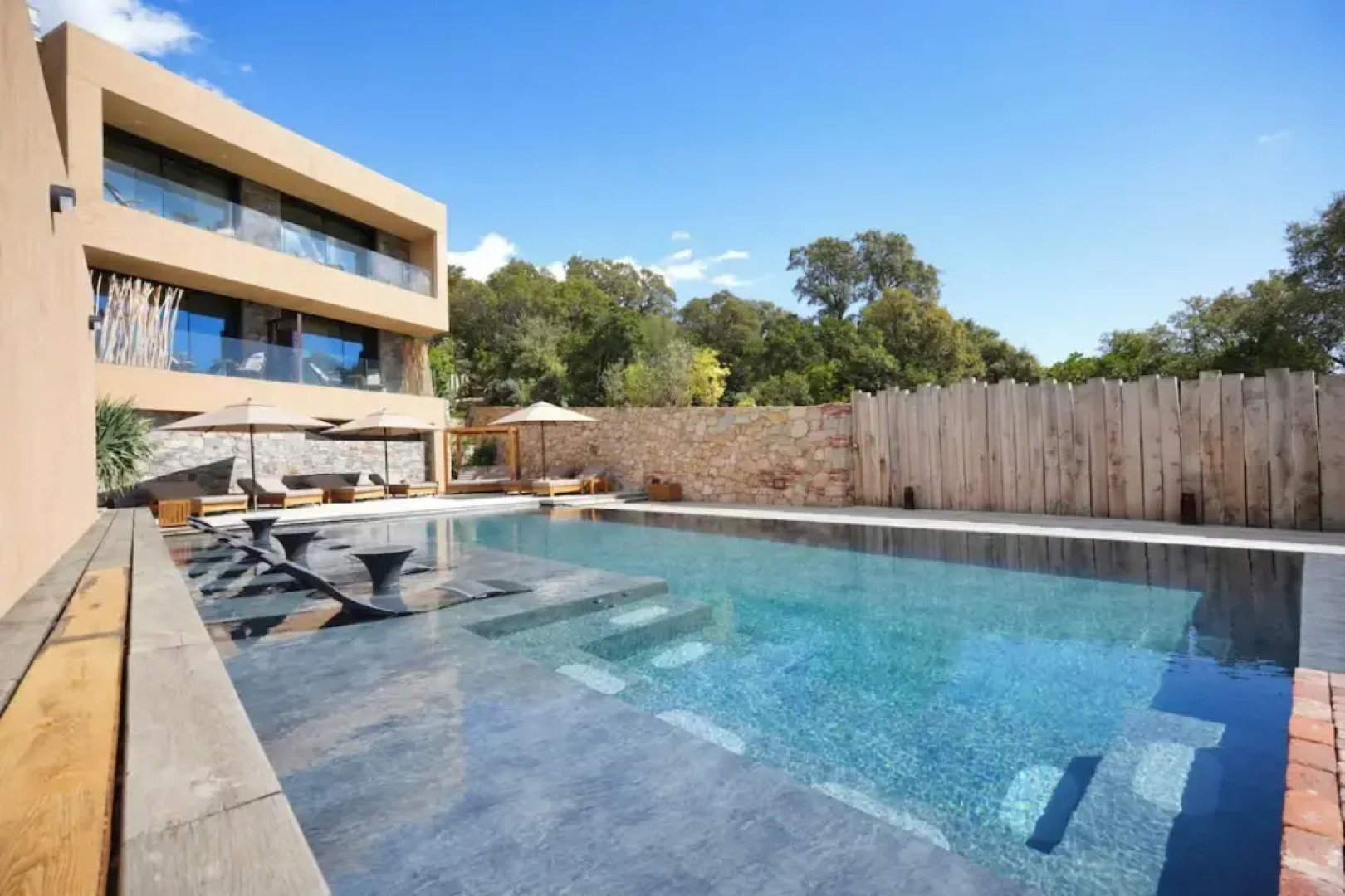 Les Regalia Hotel & SPA