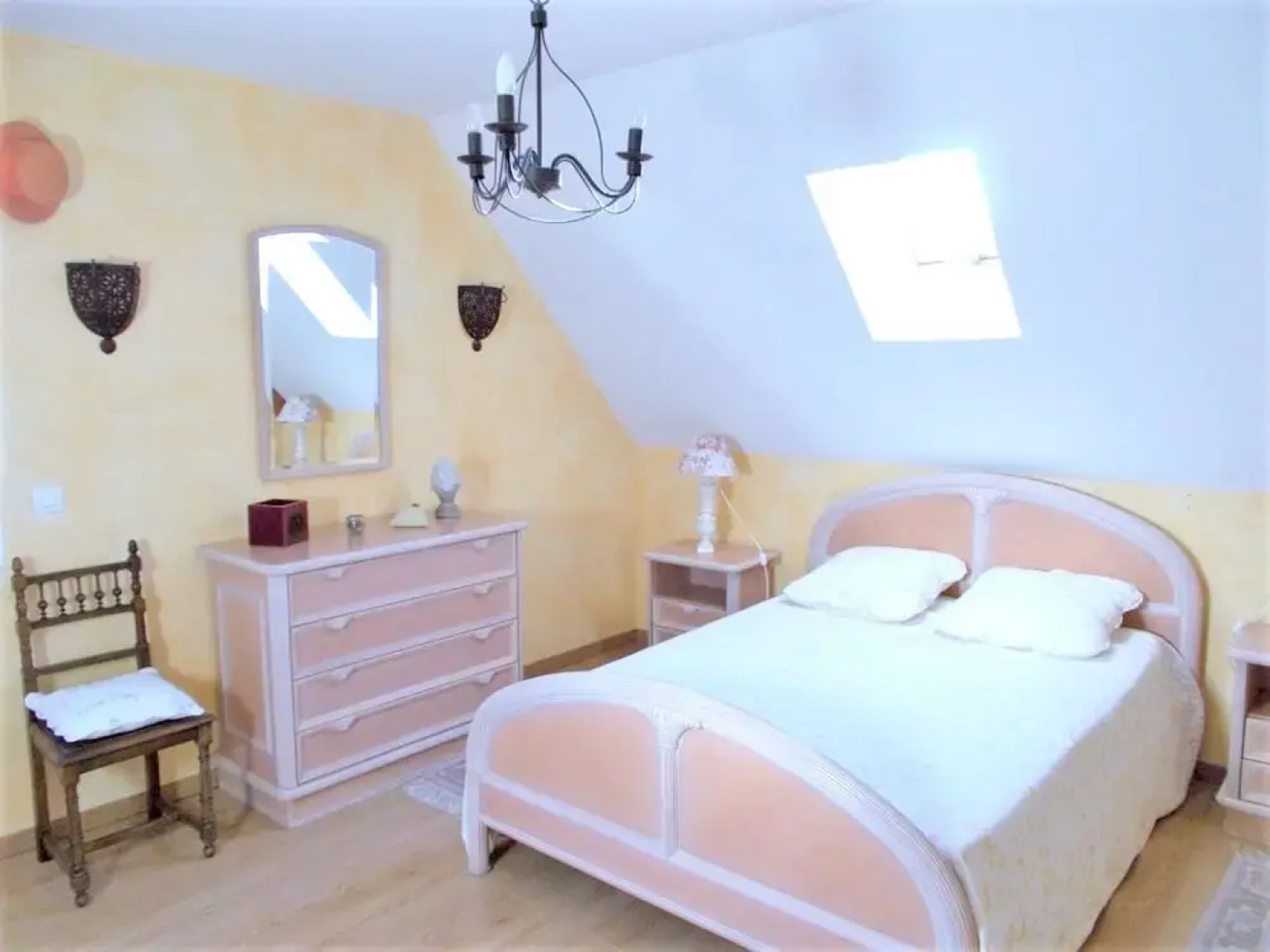 House With 3 Bedrooms in Simeyrols, With Furnished Garden and Wifi