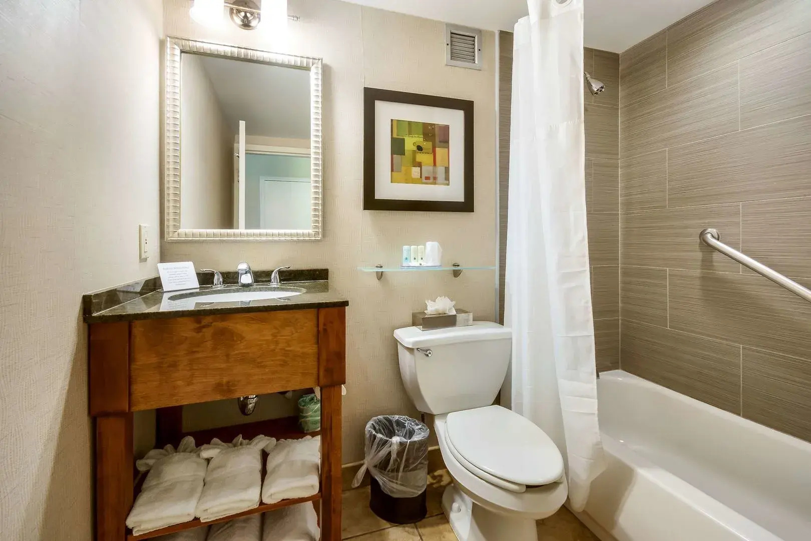 Chester Hotel & Conference Center