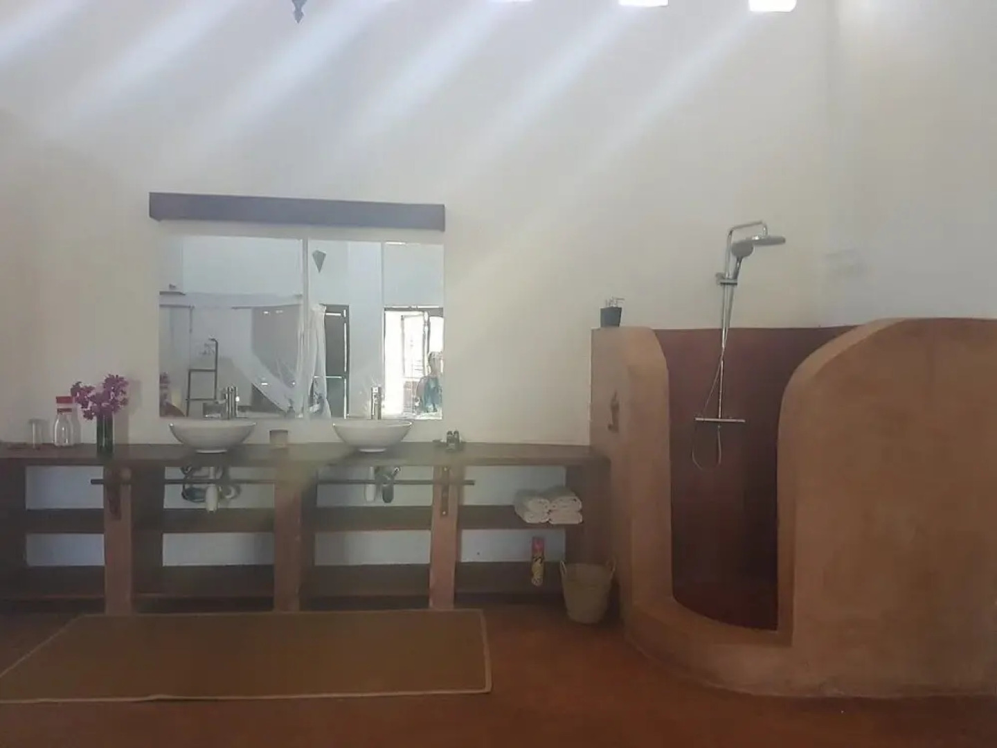 Pangani Cliffs Lodge