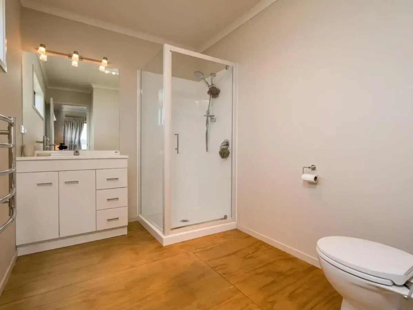 Driftwood Views - Mangawhai Heads Holiday Home