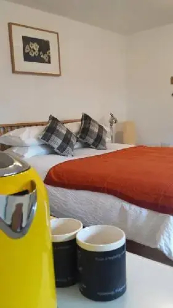 B - Simply Rooms