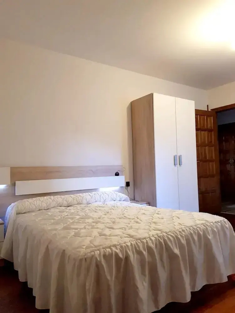 Apartment With 4 Bedrooms in Sarria, With Wonderful City View and Terrace