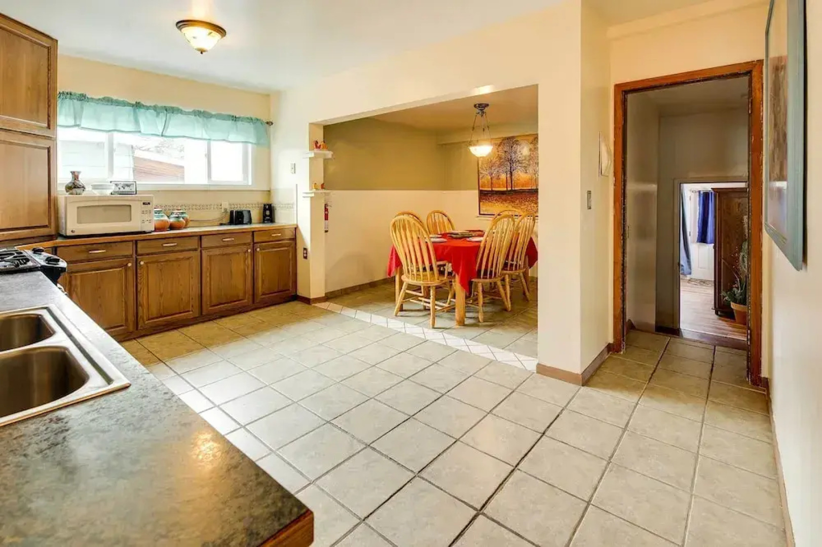 Spacious Wyoming Retreat: Fishing & Hunting