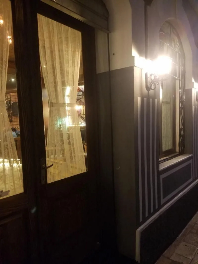 Bulldog Hostel & Club