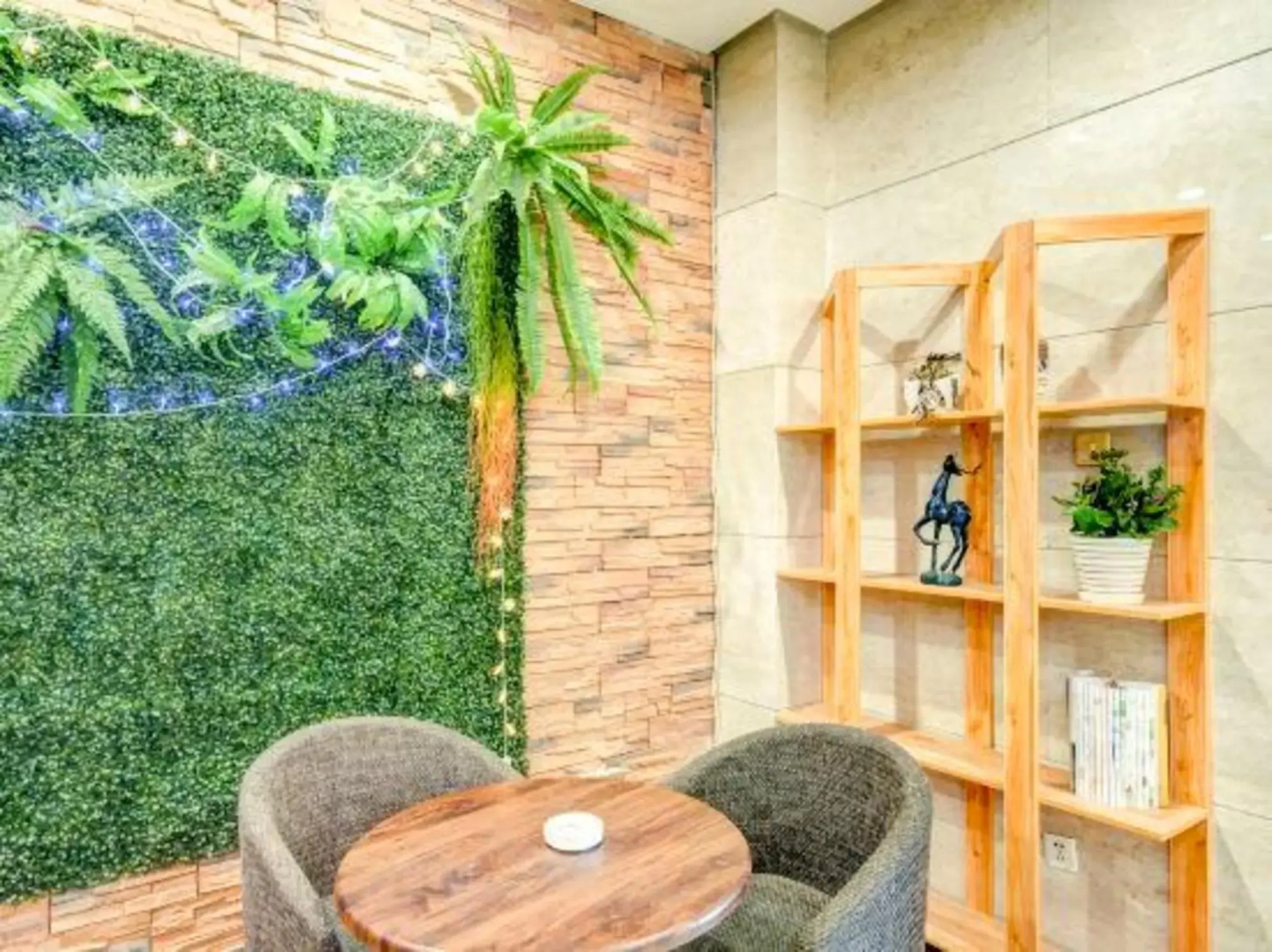 Binzhi International Hotel