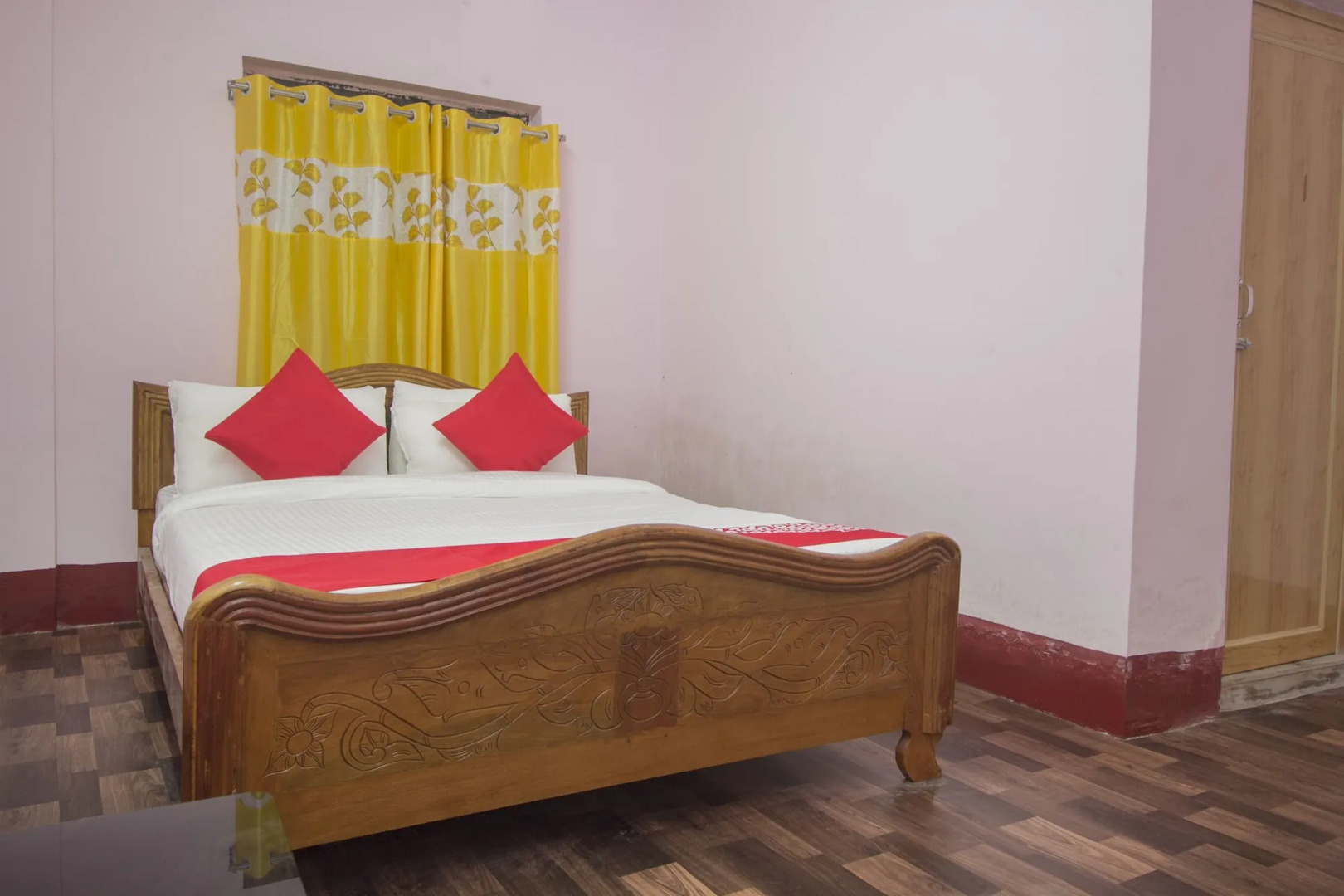 OYO 15721 Simrat Hotel