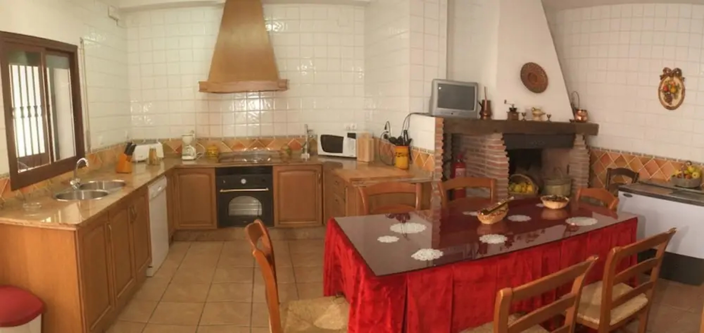 House With 5 Bedrooms in Priego de Cordoba, With Wonderful Mountain Vi
