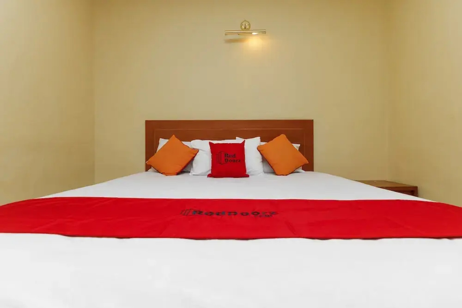 RedDoorz @ Desa Cijulang Sentul