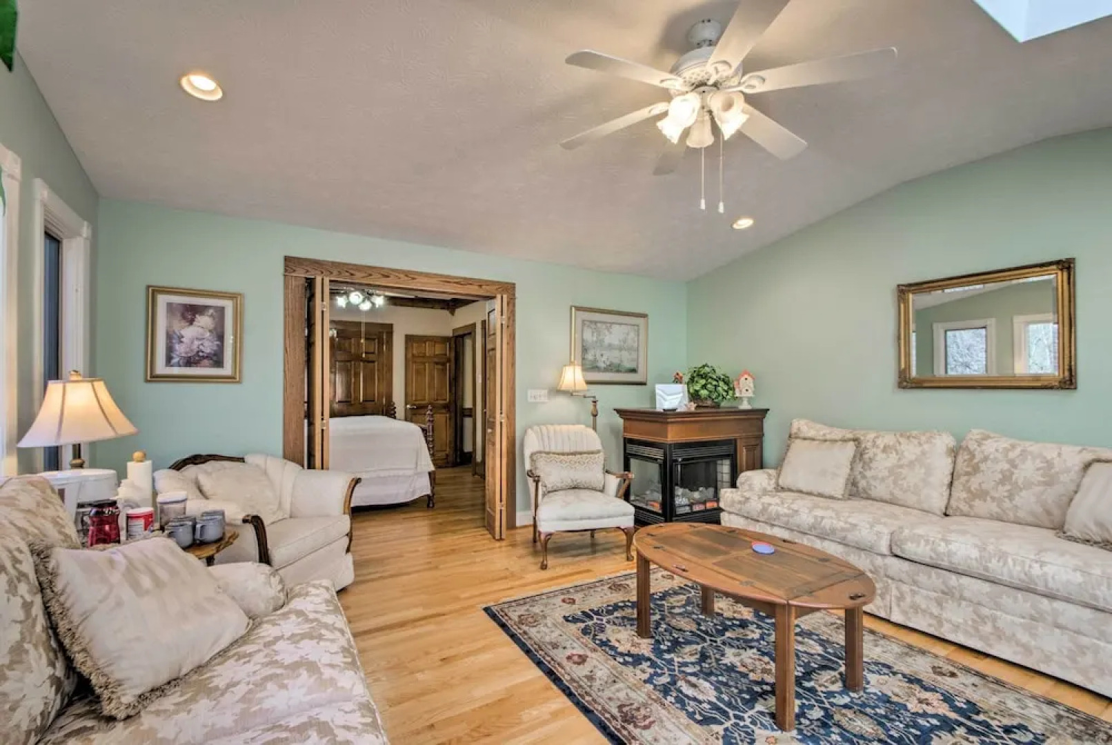 Damascus Home w/ Fire Pit & Views, Walk to Shops!