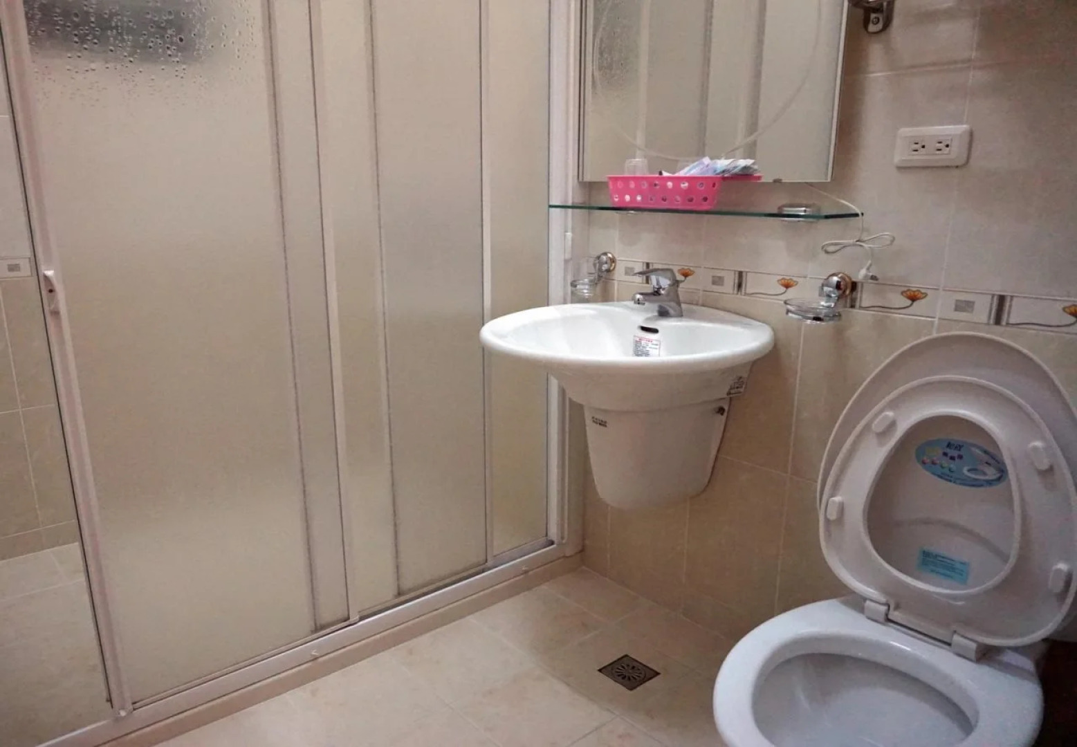 Orange Garden Hostel