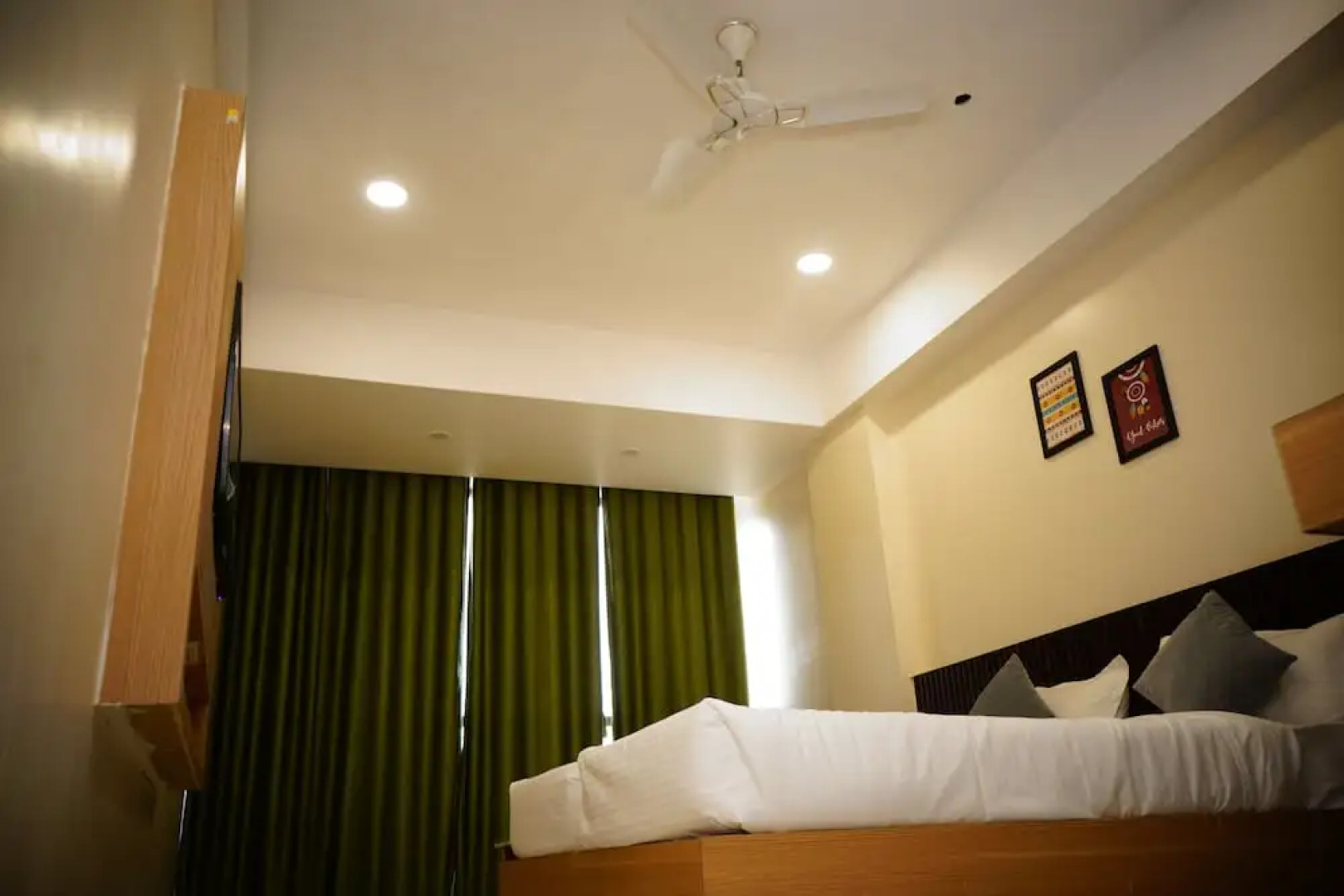 Signum Cityscape landmark Dahej