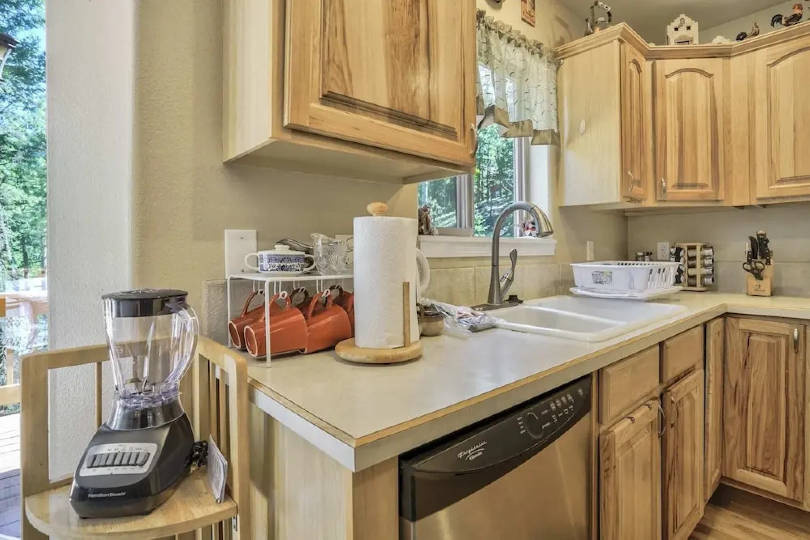 6bdfamily Mountain Getawayhot Tubminutes to Pikes Peak and Charis College