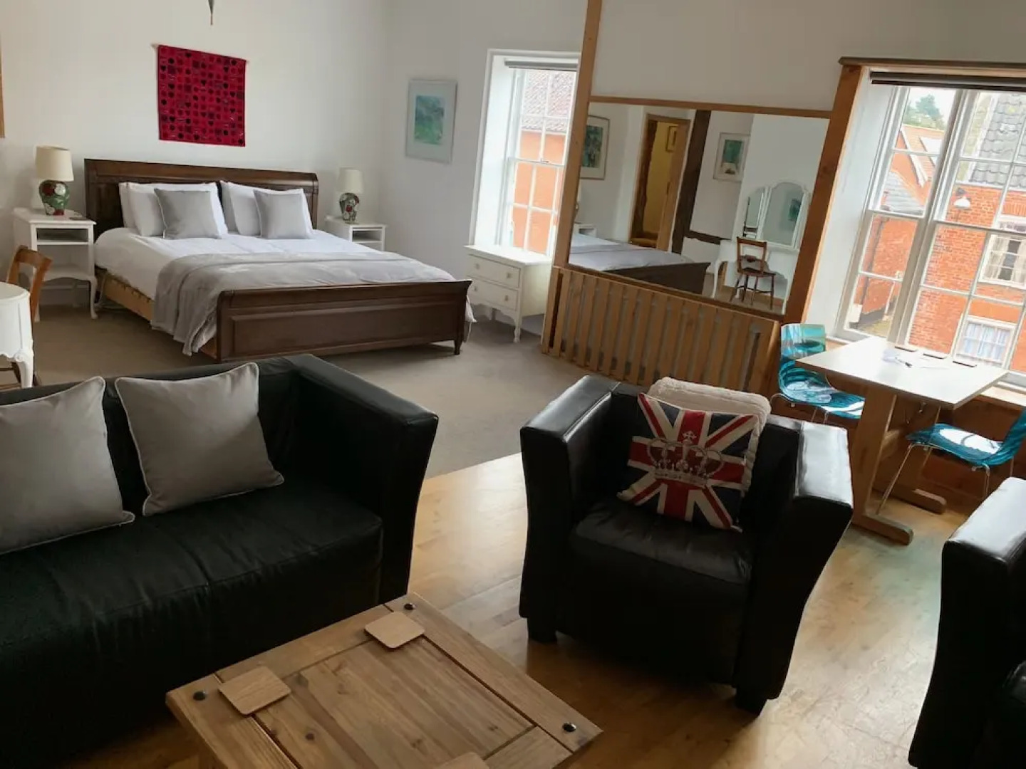 Rooms at no Three, Chameleon House