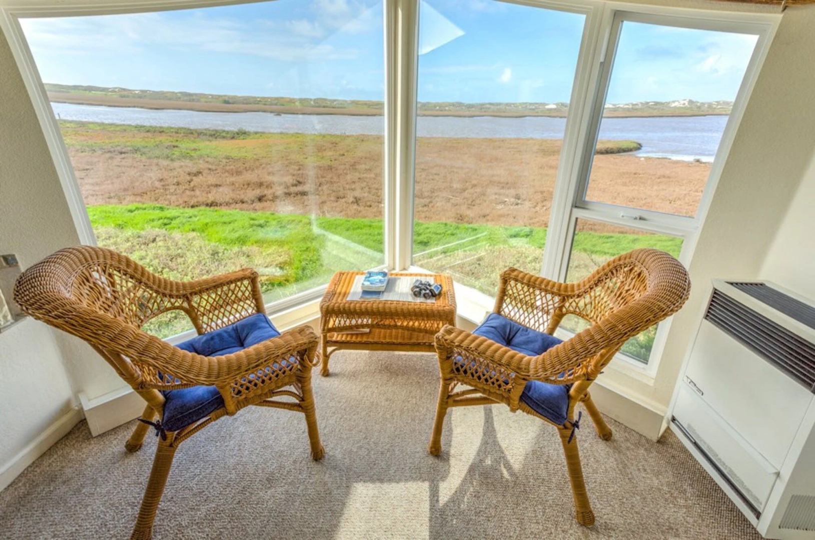 Captain's Inn at Moss Landing