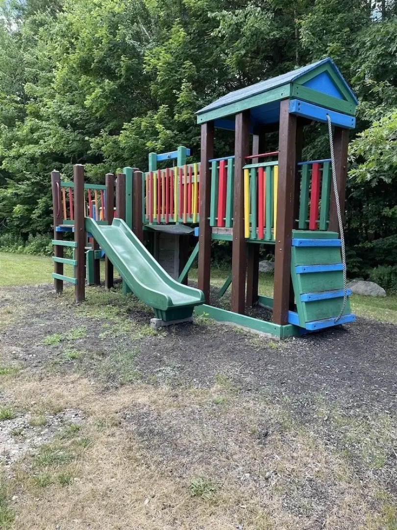 Any Season Escape Limit 10 4 Bedroom Villa by RedAwning