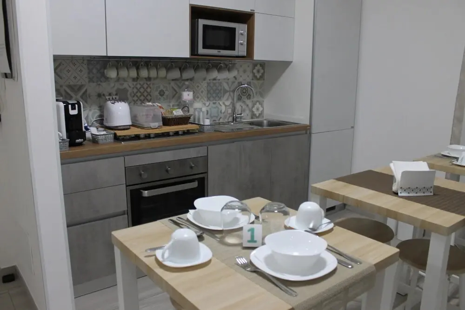 Zaro Suites