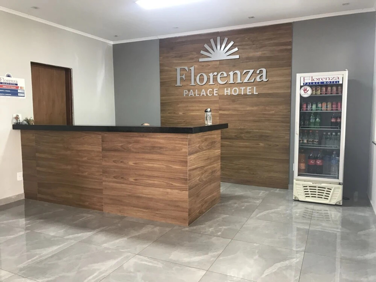 OYO Florenza Palace Hotel