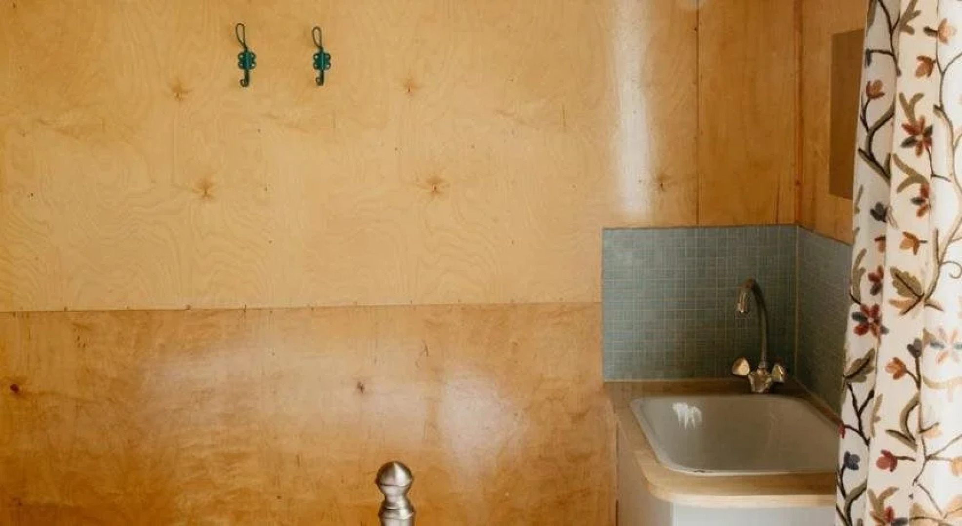 Hafaldan HI Hostel - Harbour building