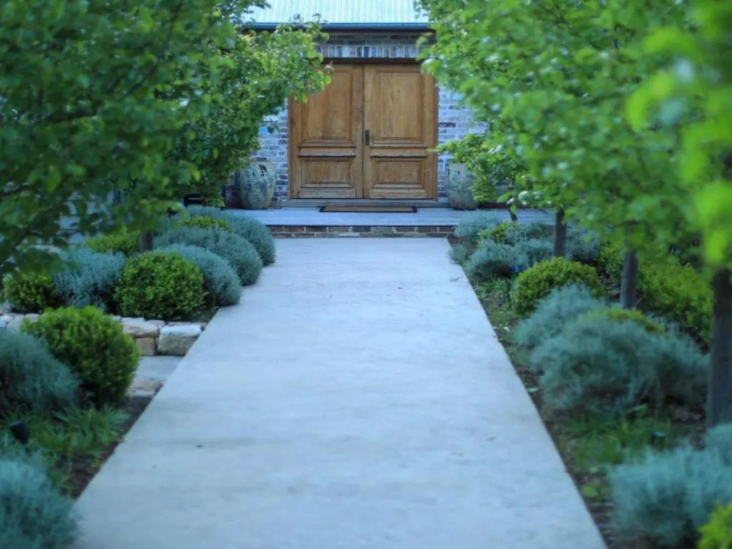 Amaroo - modern, luxurious and chic