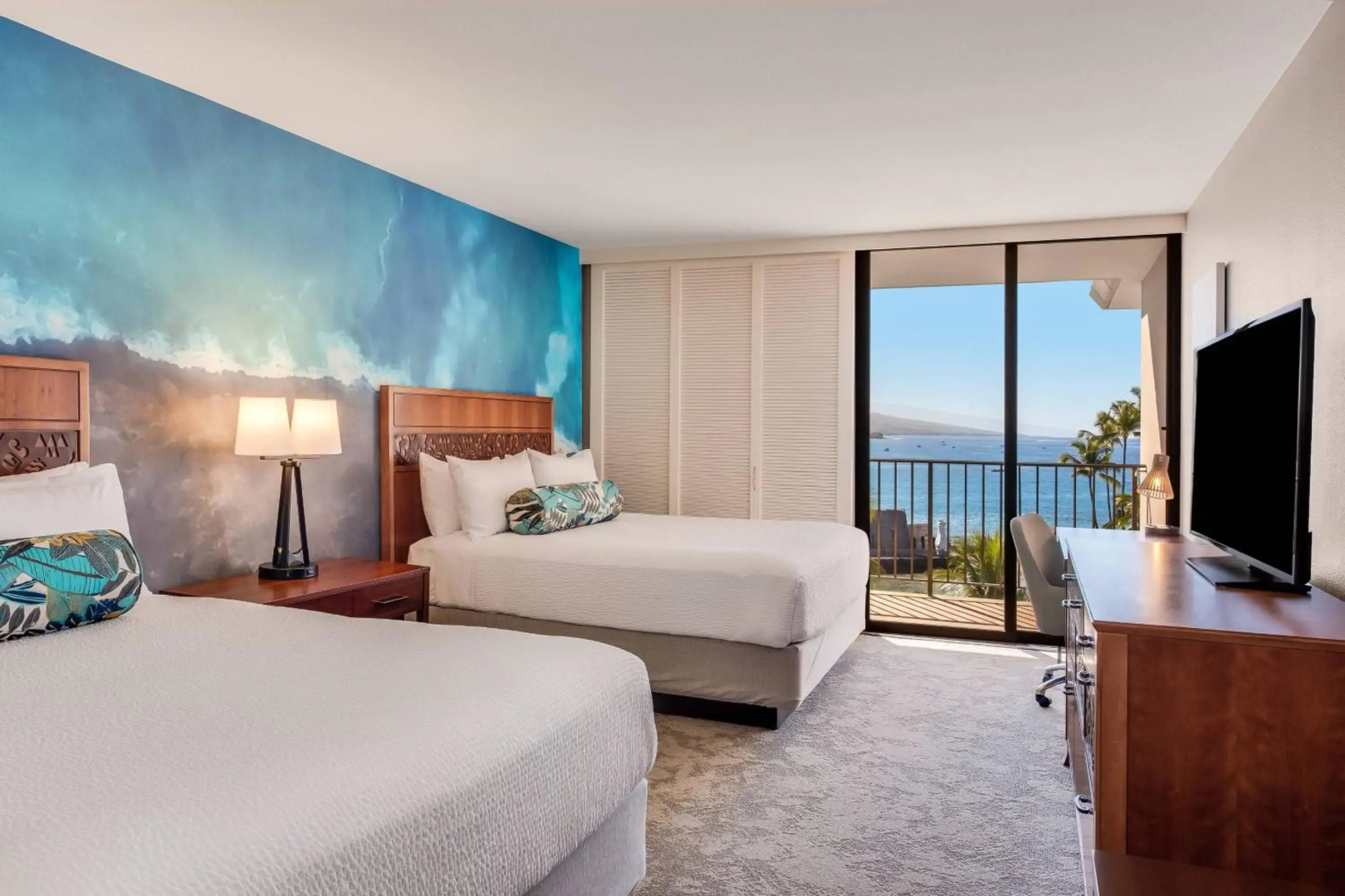 Courtyard by Marriott King Kamehameha's Kona Beach Hotel