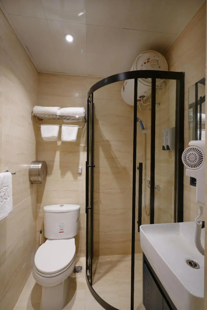 Towns Well Hotel