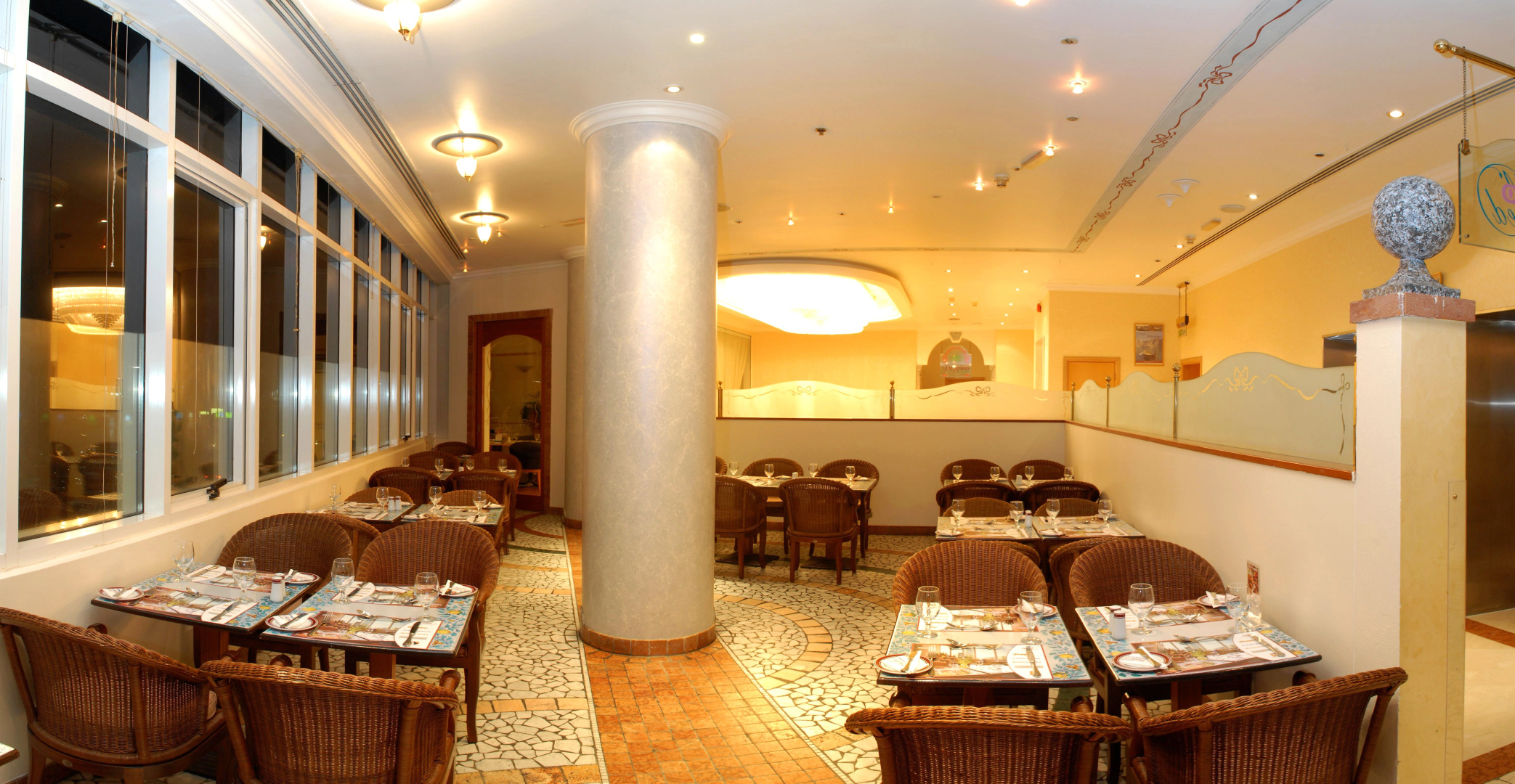 Grand Continental Hotel