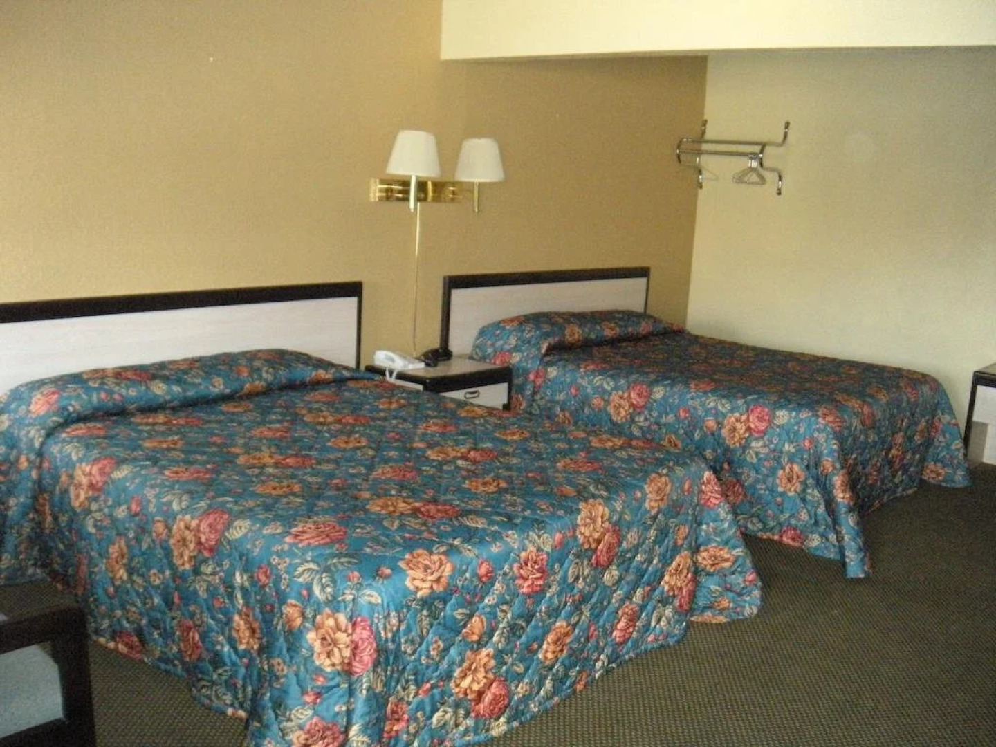 Lone Pine Budget Inn