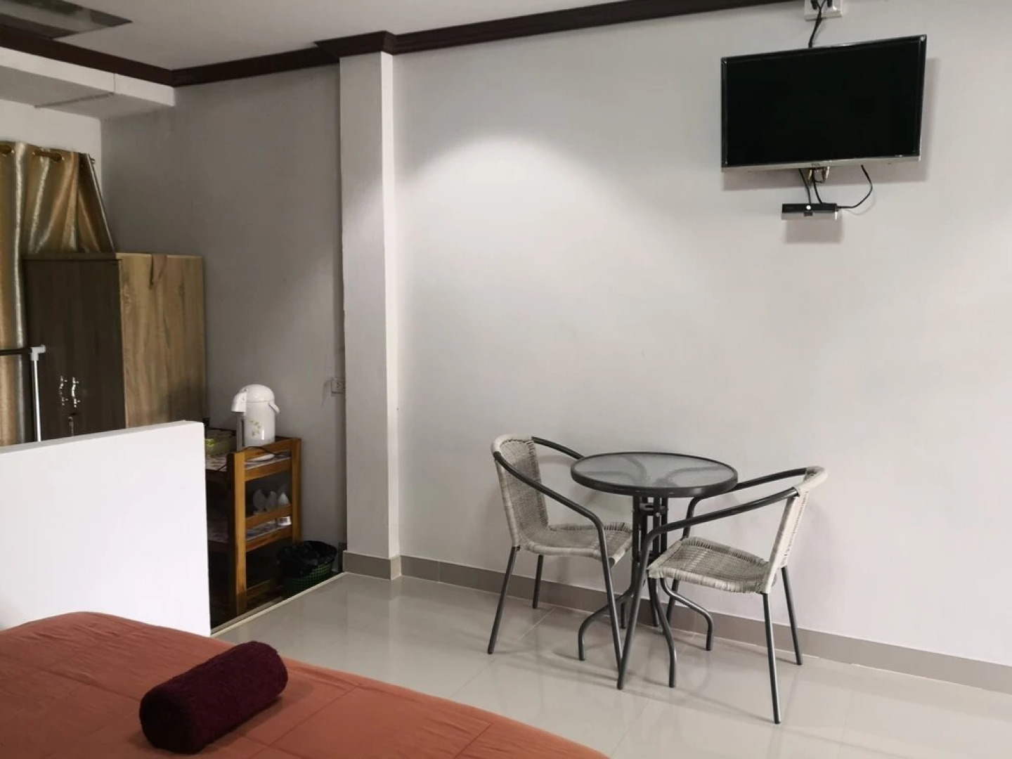 Rimnam Tanaporn Resort