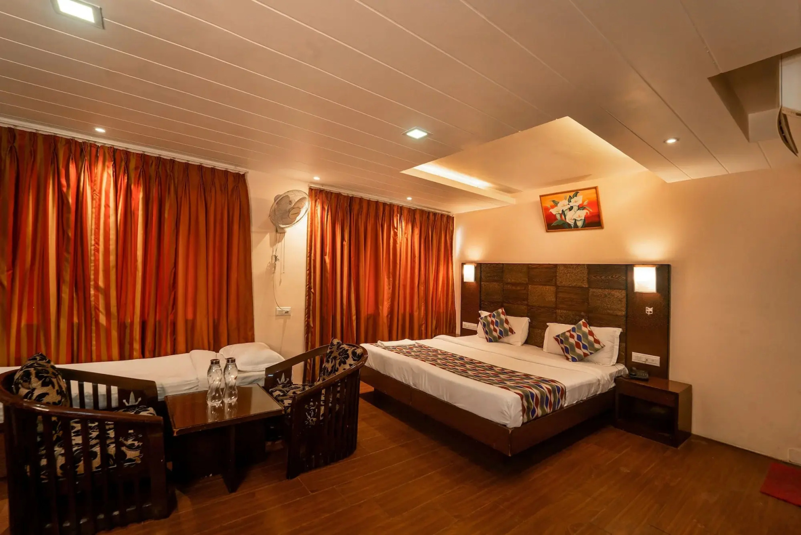 Vatika Inn Hotel
