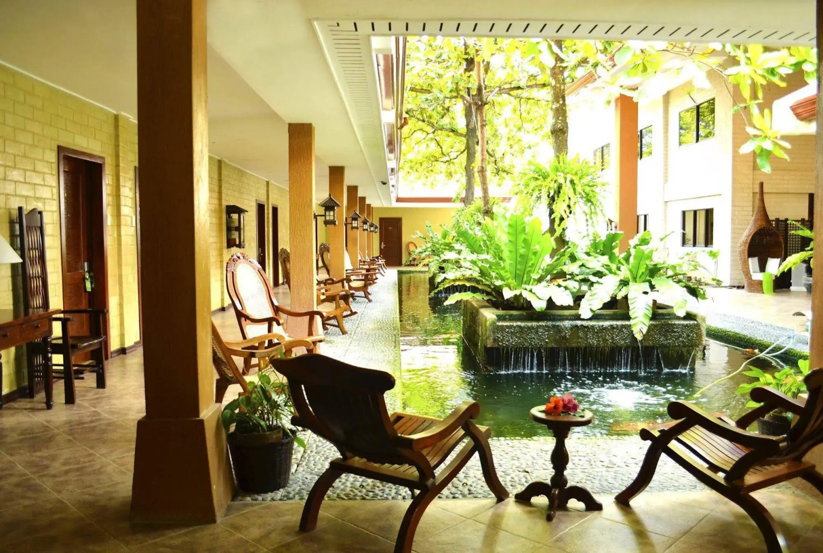 Cebu White Sands Resort and Spa