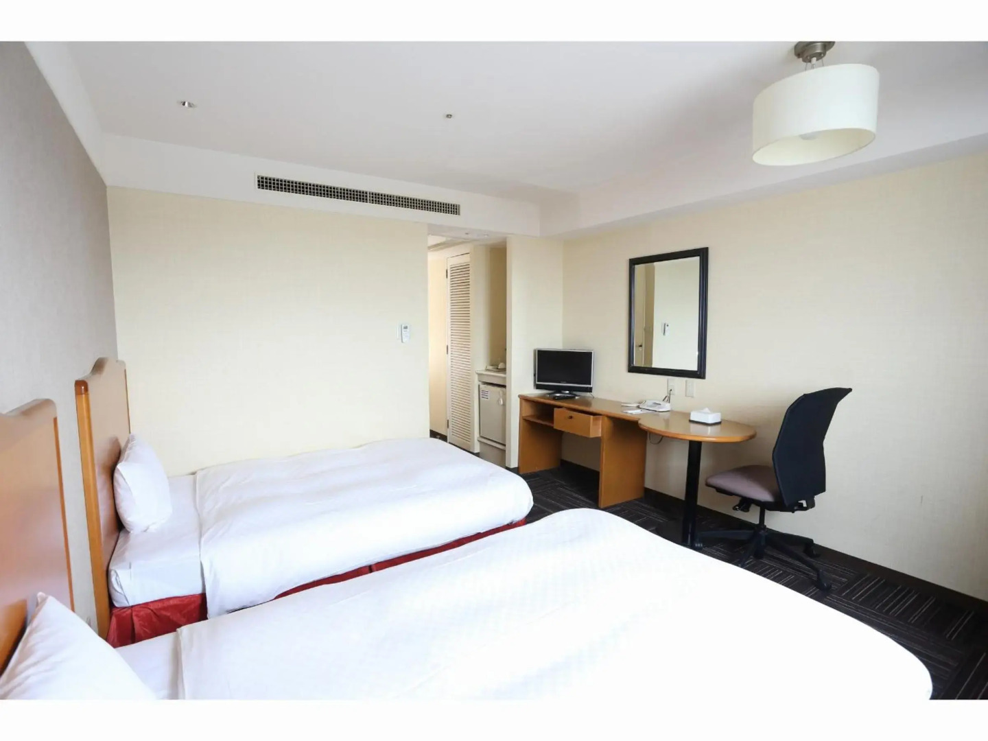 Kanku Izumiotsu Washington Hotel