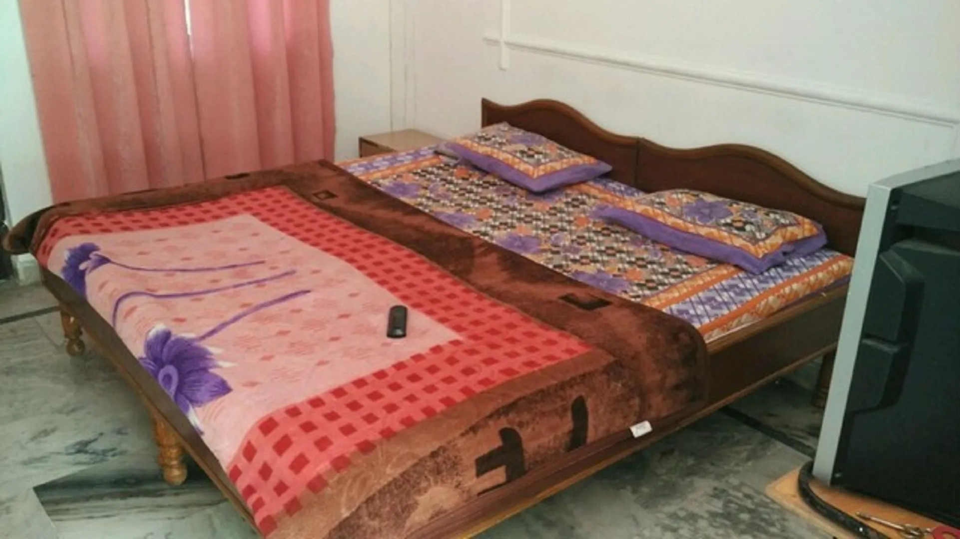 Raj Resort