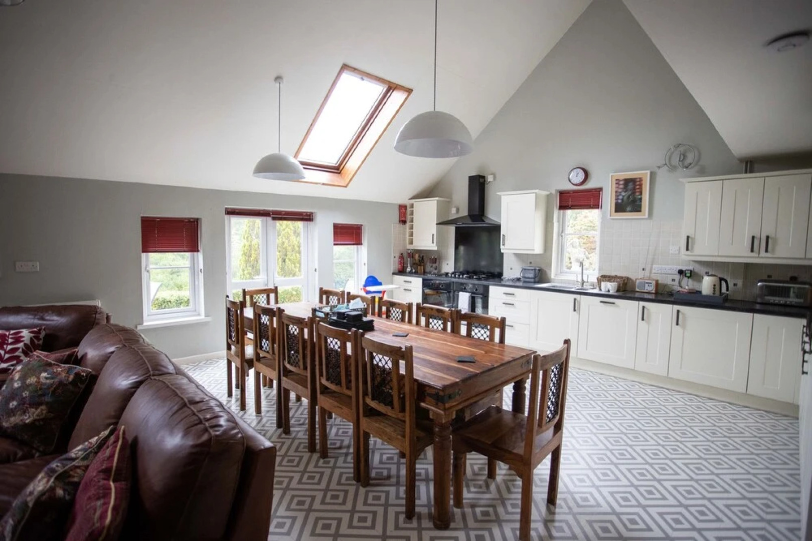 Coach House - 5 Bedroom - Llanfyrnach