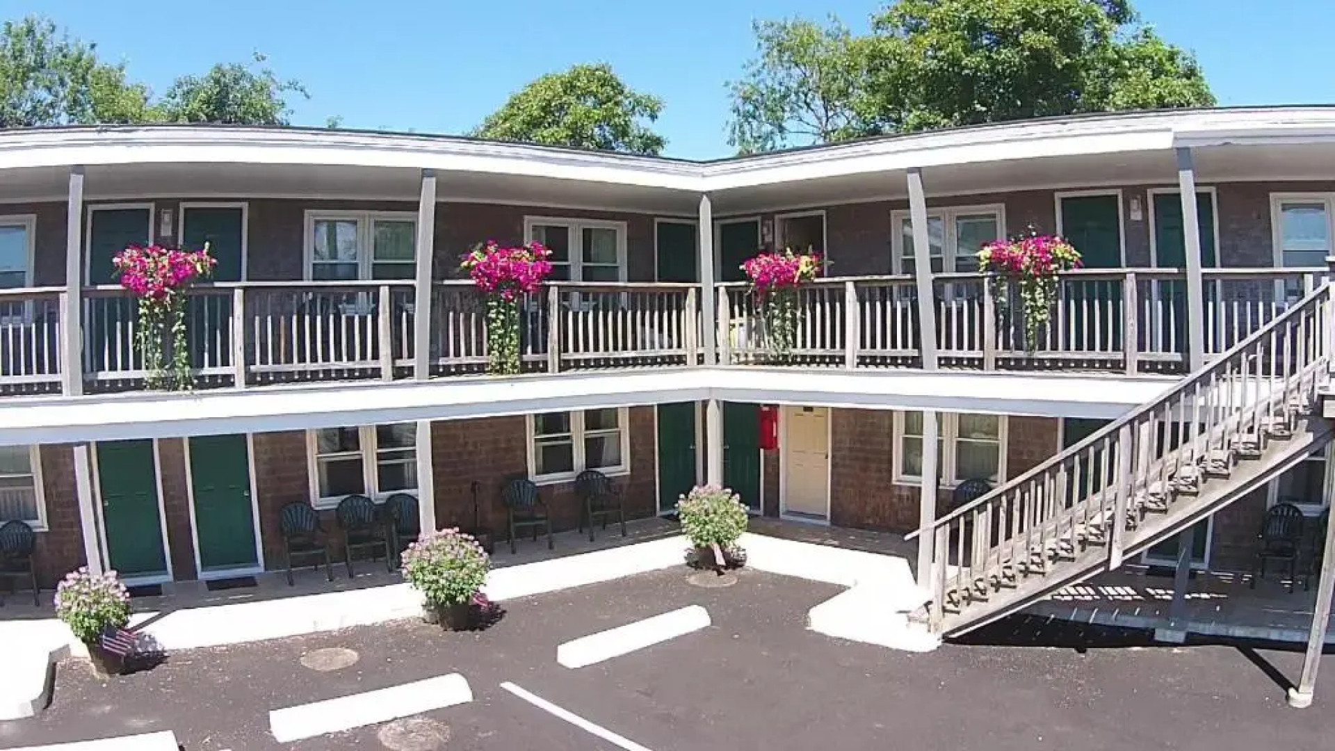 Cutty Sark Motor Lodge