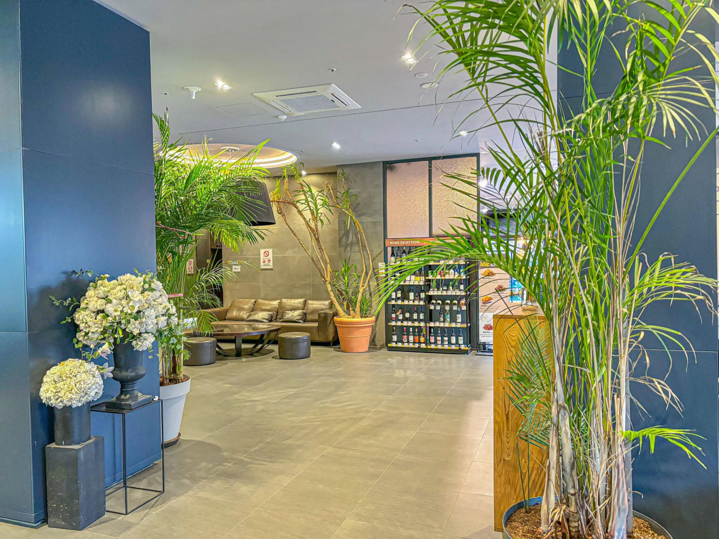 Royal Emporium Incheon Airport Hotel