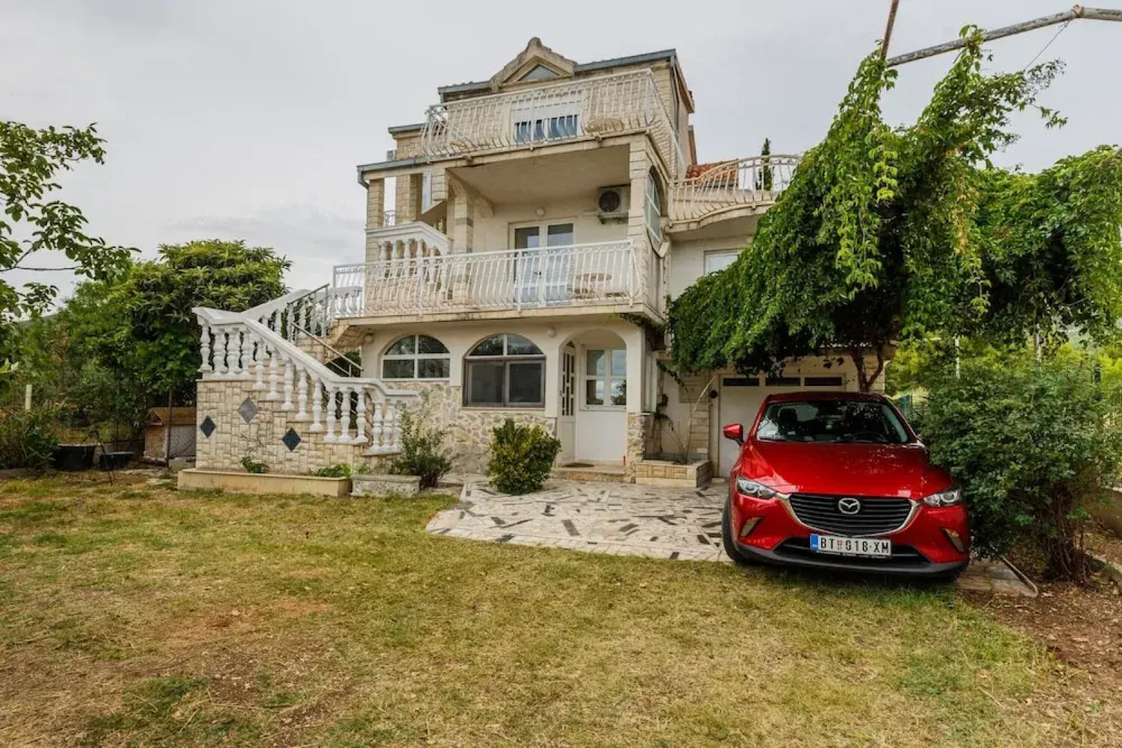 A1 - apt w. the sea View, two Terraces and Garden