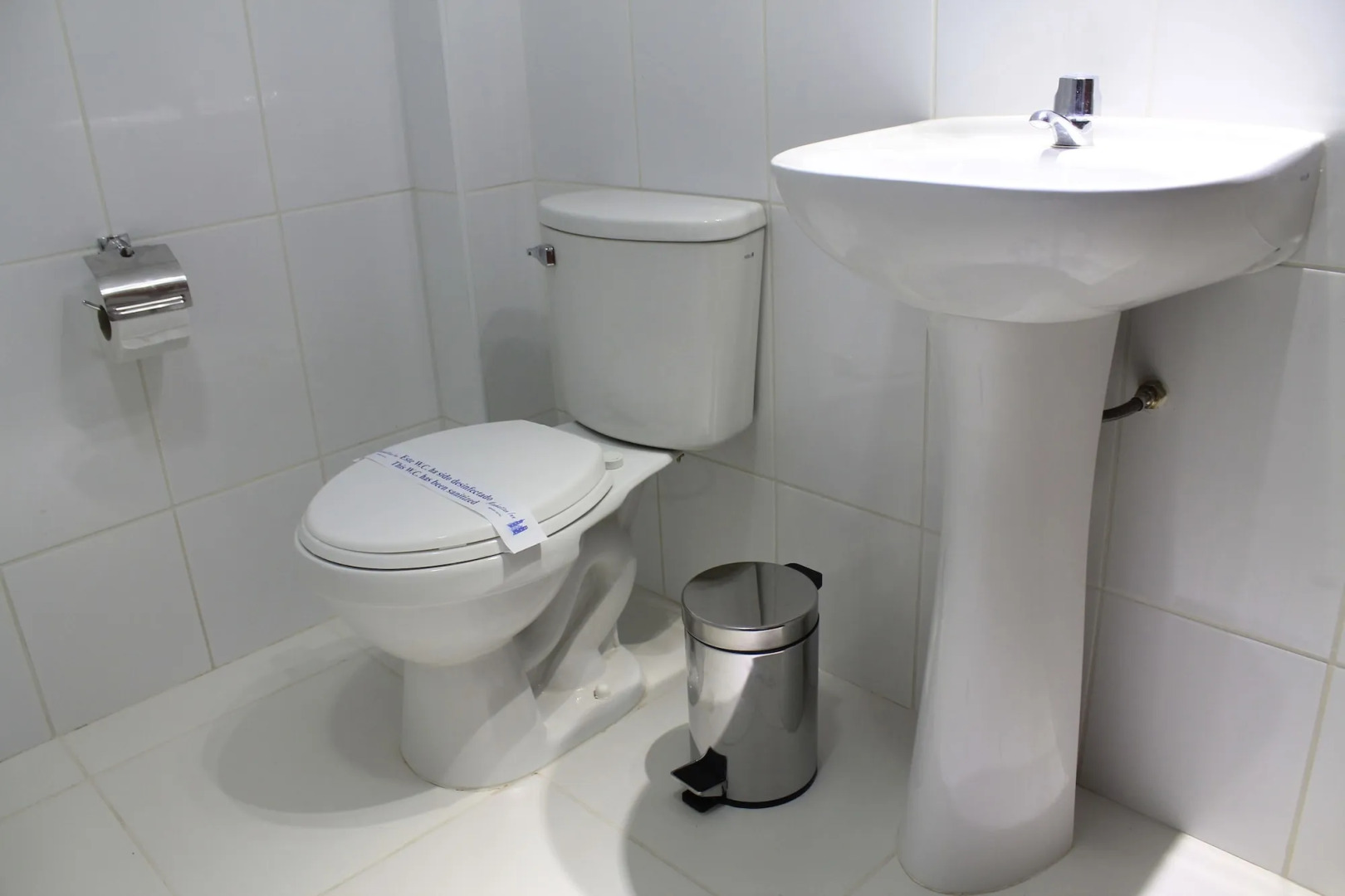 Hotel Manhattan Inn Airport