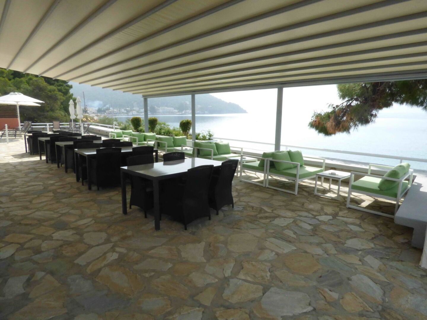 Golden View Beach Hotel