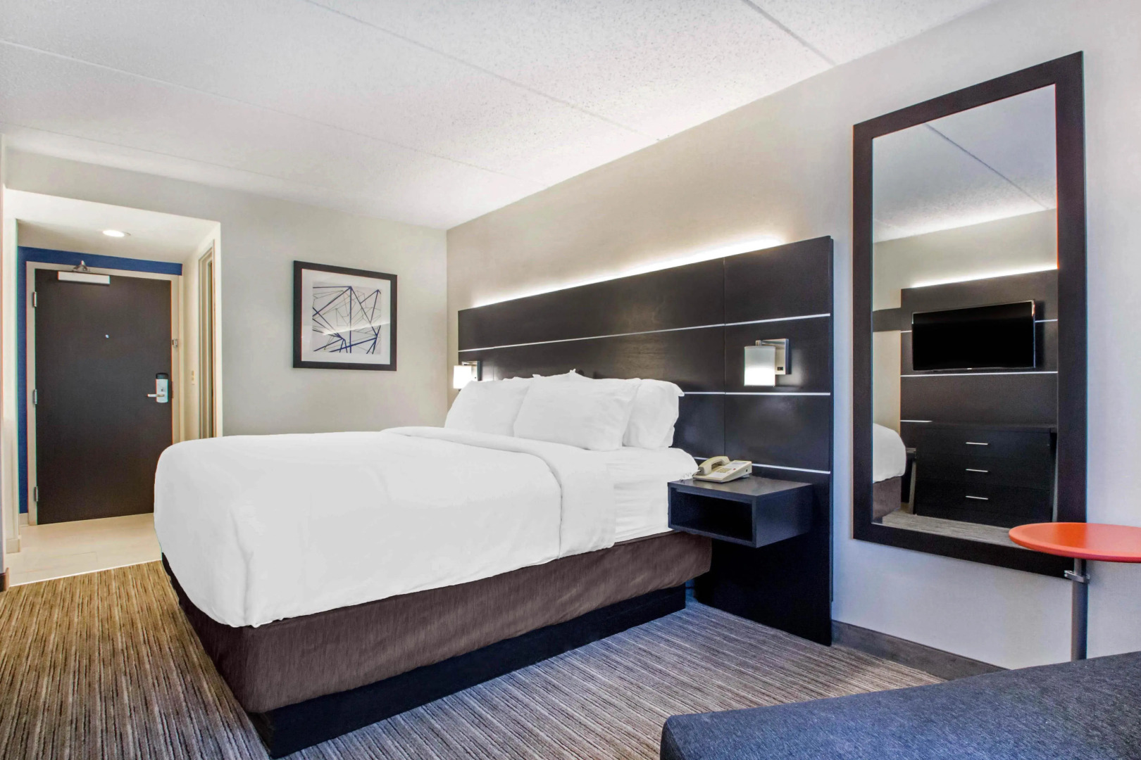 Holiday Inn Express and Suites Albany Airport- Wolf Road by IHG