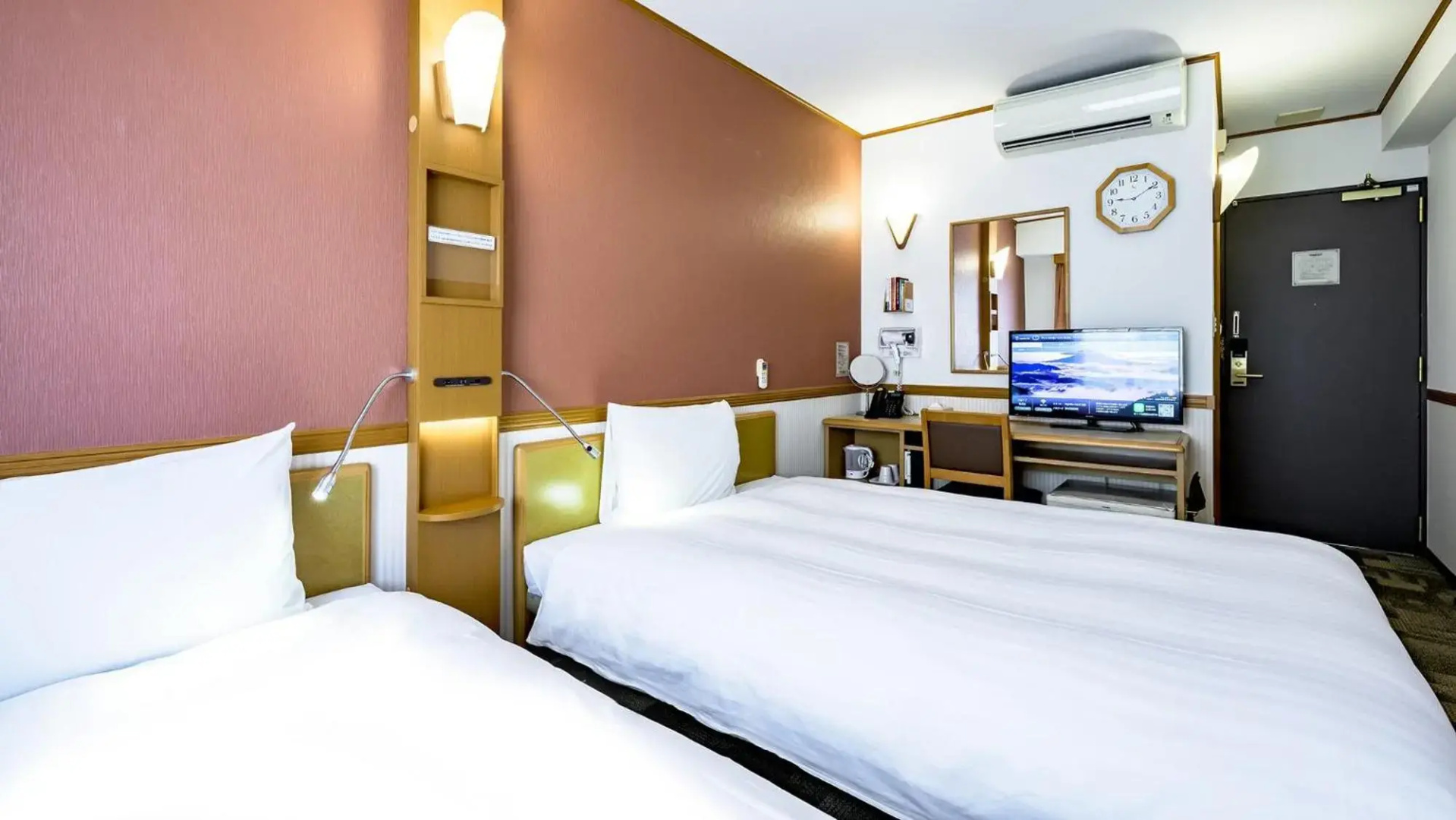 Toyoko Inn Takasaki Station Nishi 1