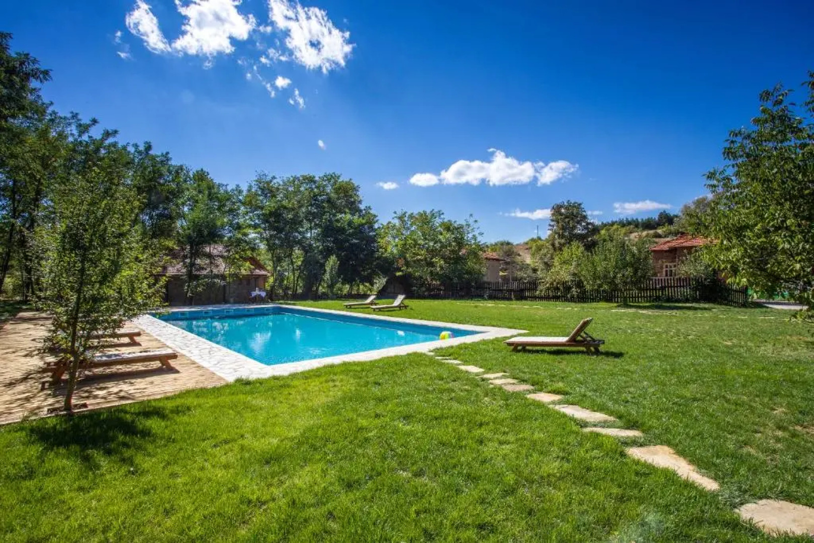 Garmen Hills Complex