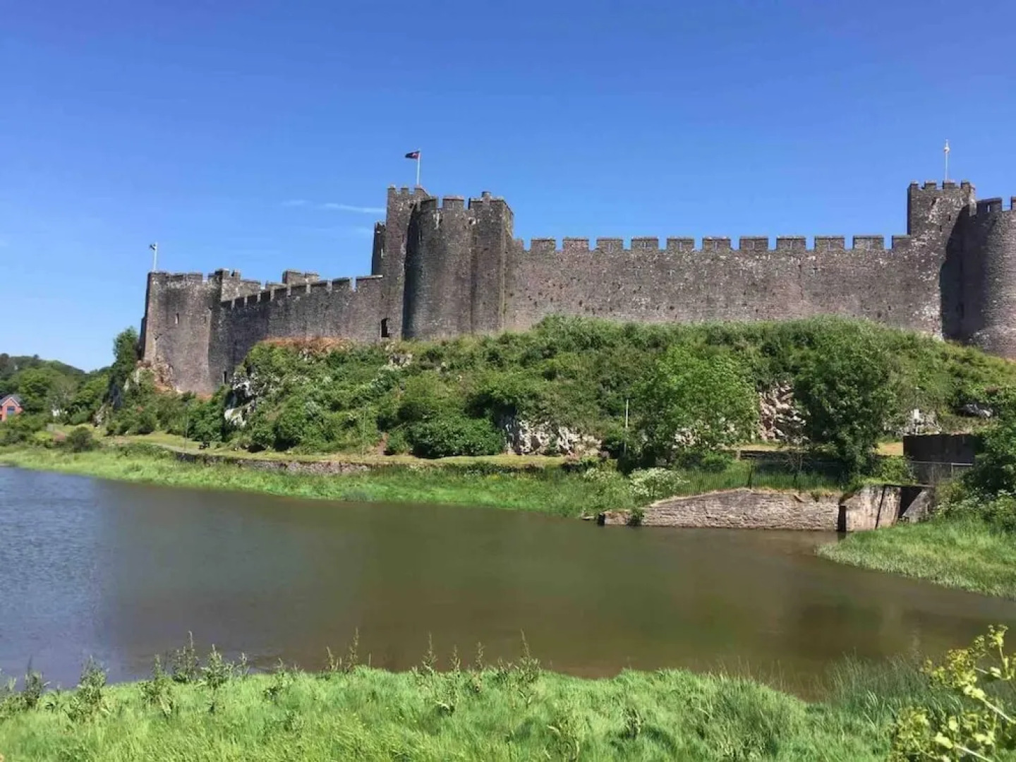 Immaculate 1-bed Studio in Haverfordwest